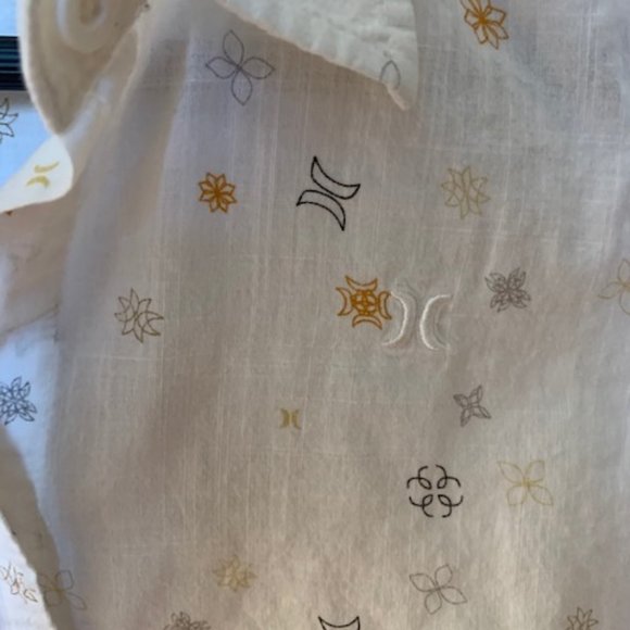 Shirt - Picture 4 of 4